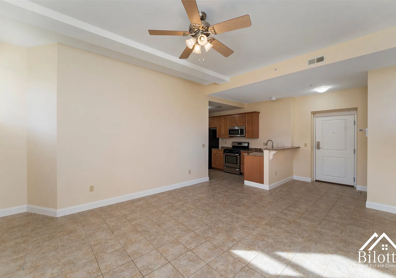 22 Clark Street — Photo 3