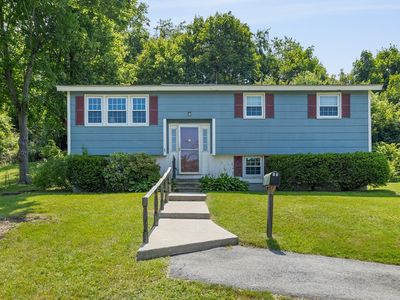 16 Winding Ln, Lowell, MA, 01852