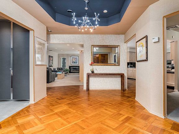 4th image of 5 Fox Meadow Ct