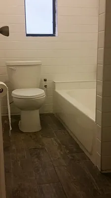 Rented by Lang Realty LLC | media 43