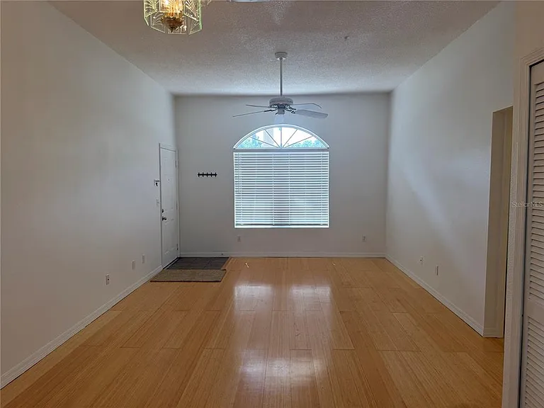 149 Reserve Cir #113 — Photo 6