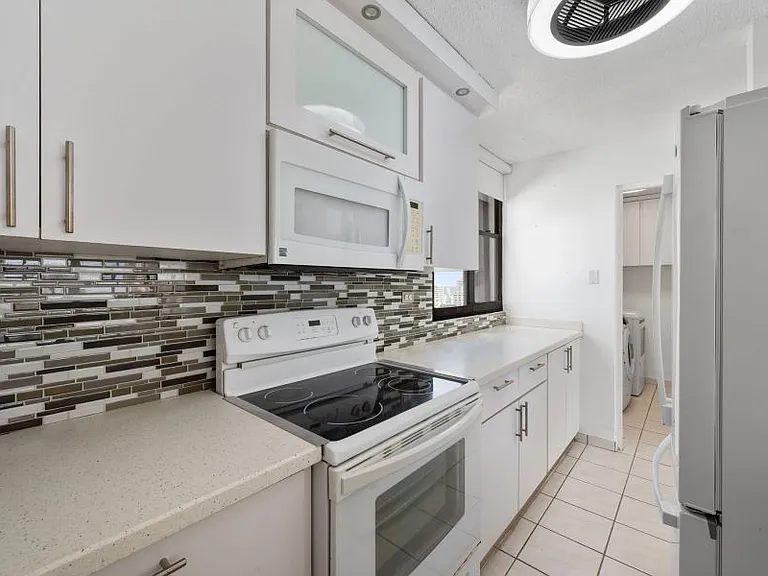 Ave Ponce de Leon 1717 Condominio Plaza Inmaculada — Photo 16