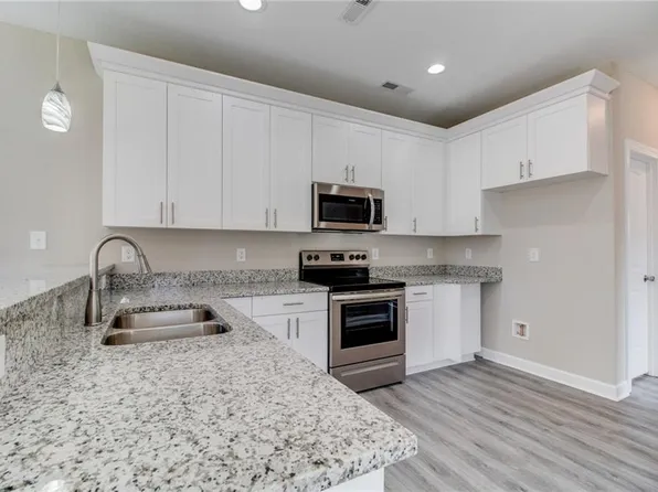 312B Duke St, Suffolk, VA 23434