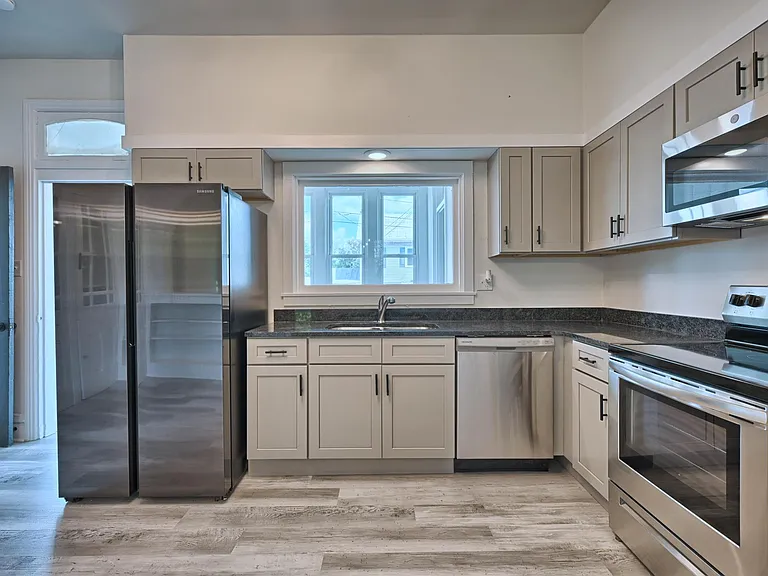 312 E Main St #1 — Photo 6