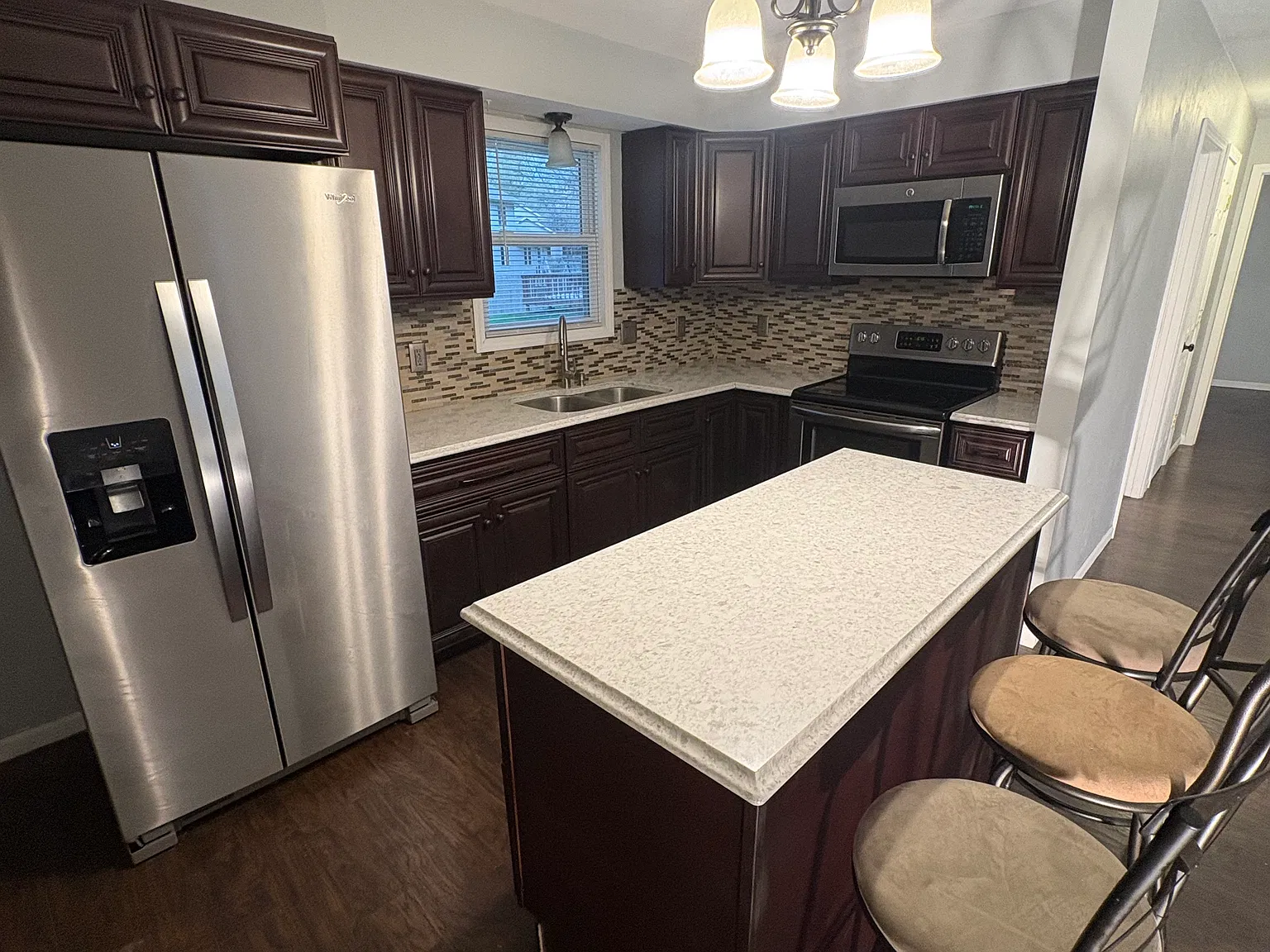 2 bed, 1825 sqft, $1,800 — Photo 3