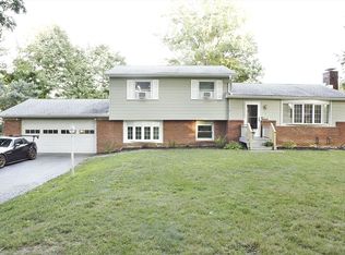 2 Knox Rd, Red Hook, NY 12571