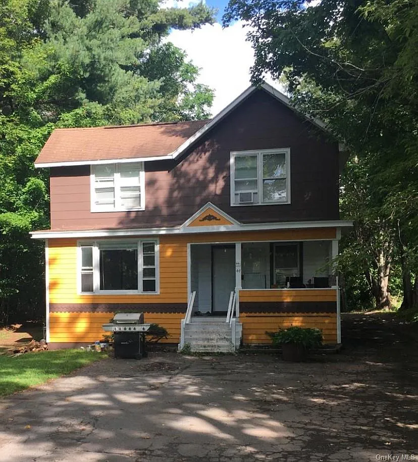 4 bed, 2.0 bath, 3448 sqft, $2,500 — Photo 1