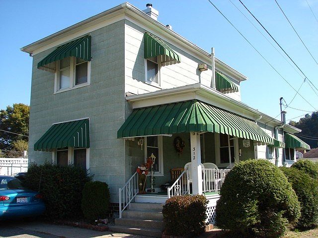 2nd image of 3872 Gallia St
