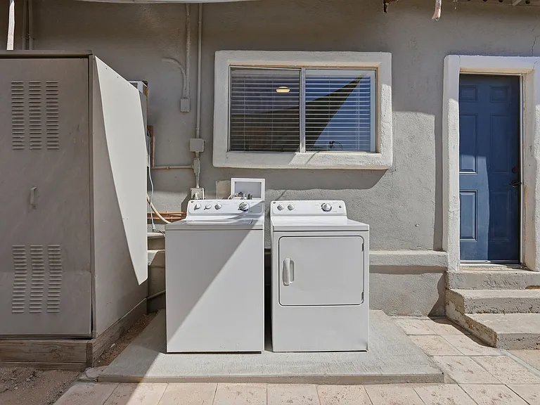 325 N 15th St #2 — Photo 18