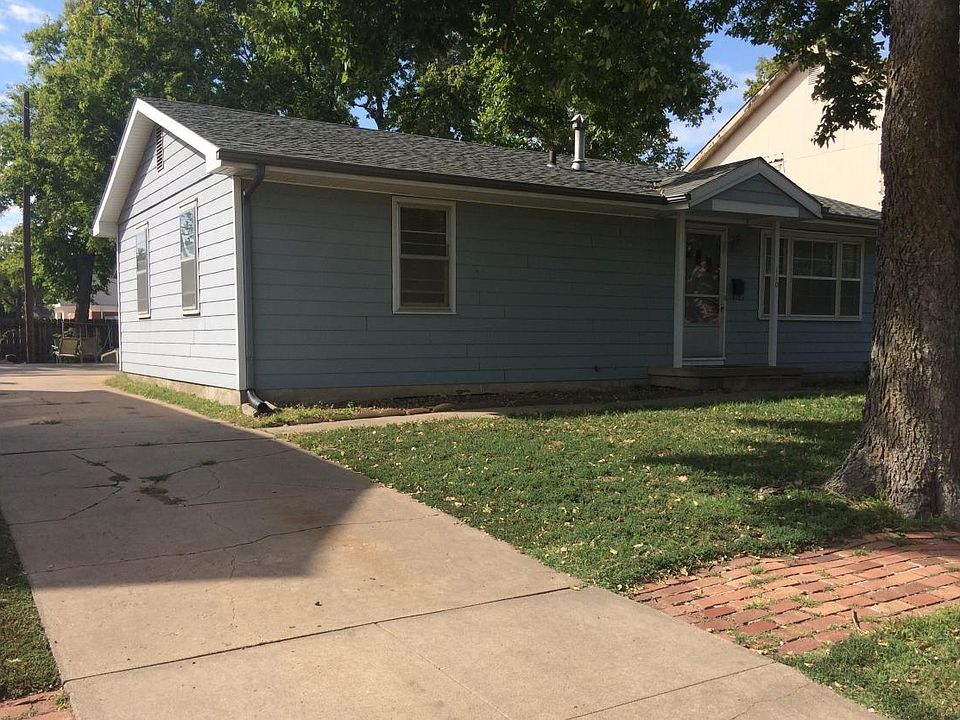 Driveway to back garage