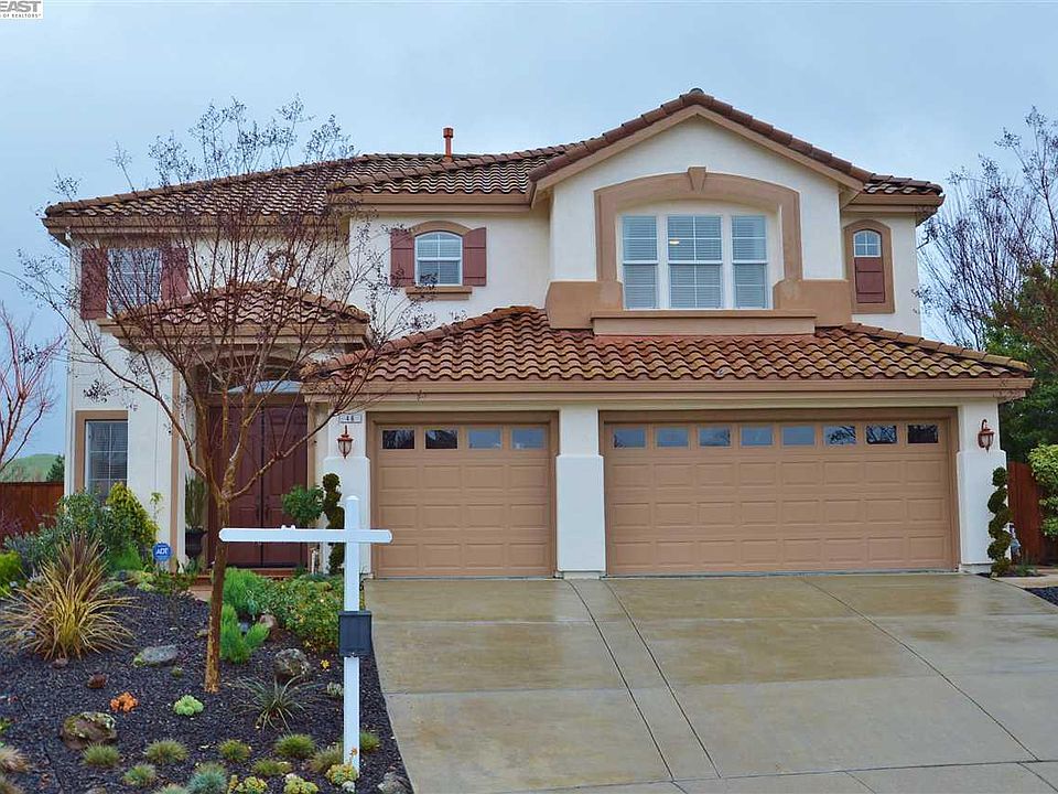 1st image of 46 Meadow Blossom Ct