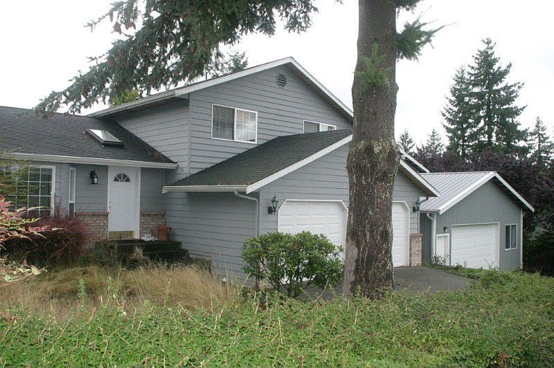 1st image of 18015 Larch Way