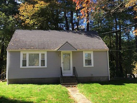 3rd image of 111 Maple St