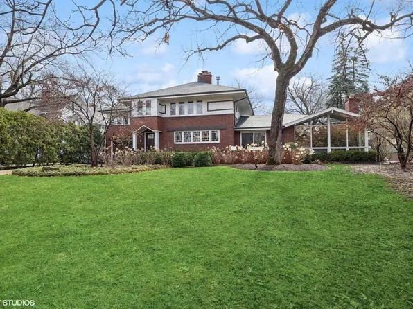 205 Bloomingbank Rd, Riverside, IL 60546