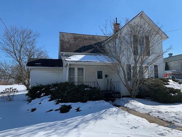 1st image of 105 E College Ave