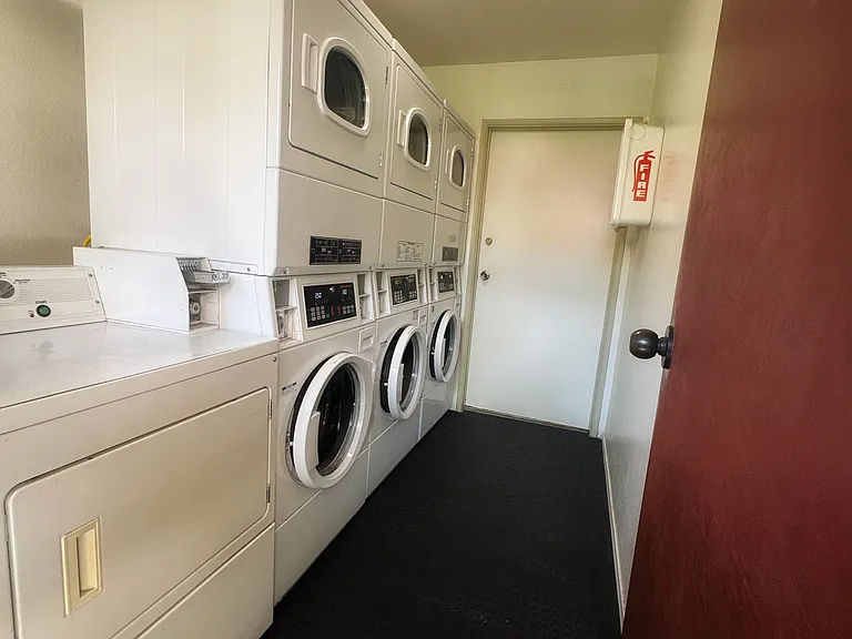 3966 Cleveland Ave #6 — Photo 8