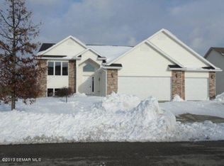 5180 Manor Brook Dr NW, Rochester, MN 55901