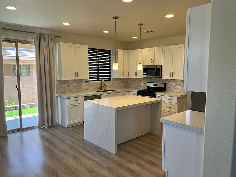 9581 Aberdeen Ridge Ct — Photo 2