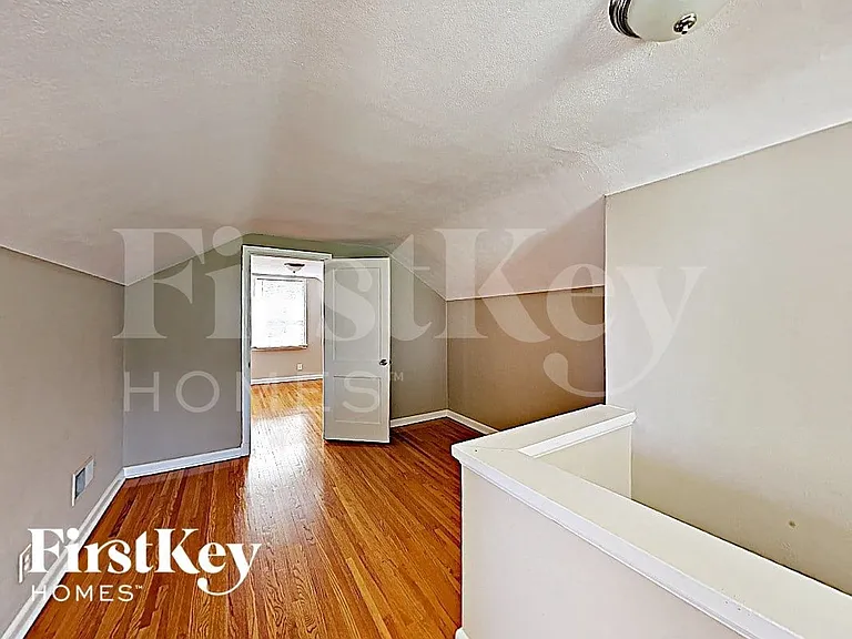 11251 Old Halls Ferry Rd — Photo 4