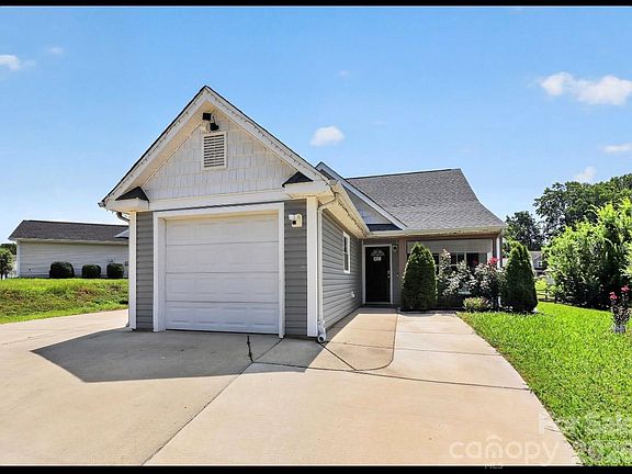 2nd image of 6033 Mary Blair Ln