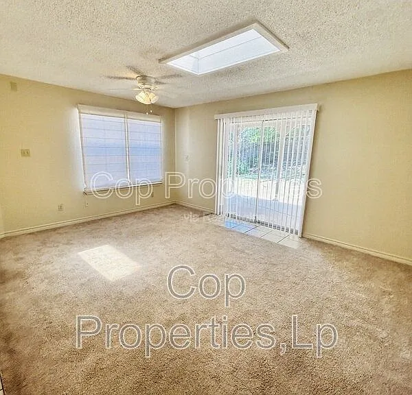 14810 Ridge Hill Dr — Photo 5