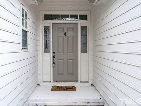 3rd image of 309 Stone Hedge Ct