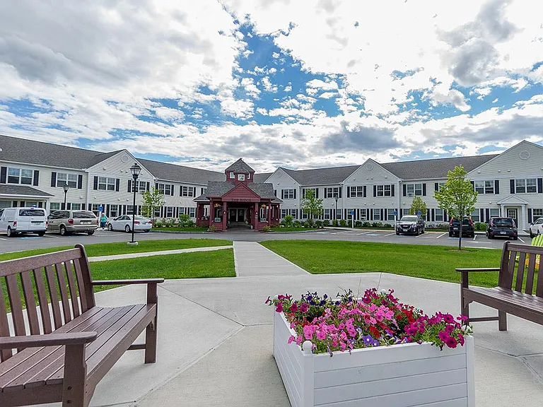 Quail Hollow Senior Living Community — Photo 5