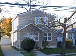 84 Ocean Ave, Lynbrook, NY 11563