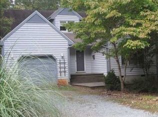 8119 Reynard Rd, Chapel Hill, NC 27516