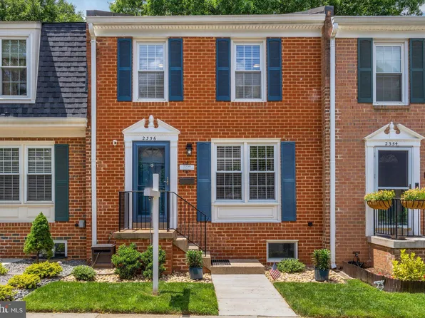 2356 Horseferry Ct, Reston, VA 20191