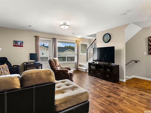 3rd image of 1220 Empress St #215