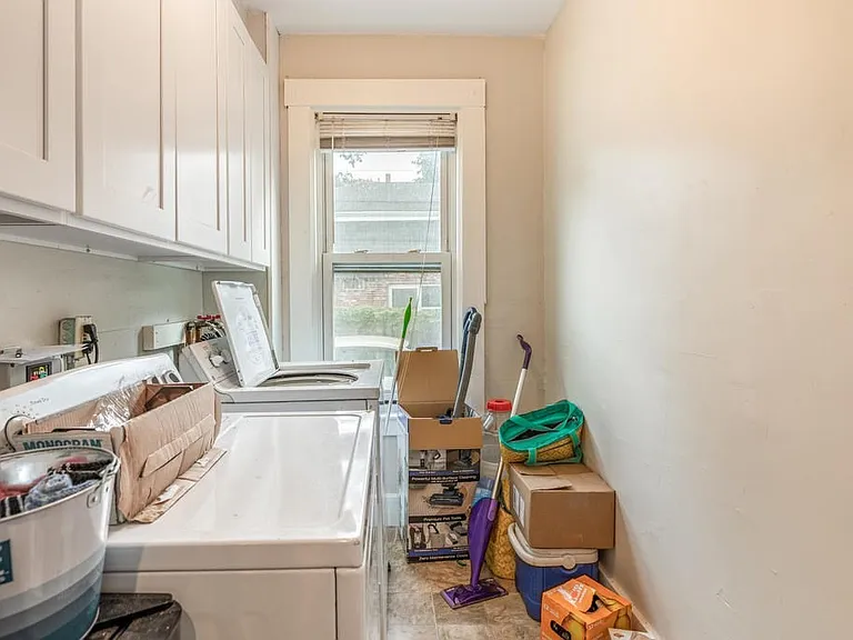 111 Chestnut St #1 — Photo 5