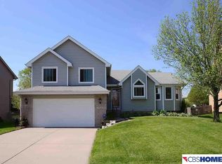 10293 Mary St, Omaha, NE 68122
