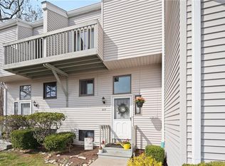 605 Timber Ln #605, Canton, CT 06019