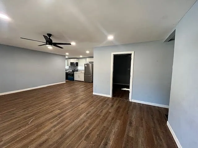 203 Vienna Cir — Photo 26