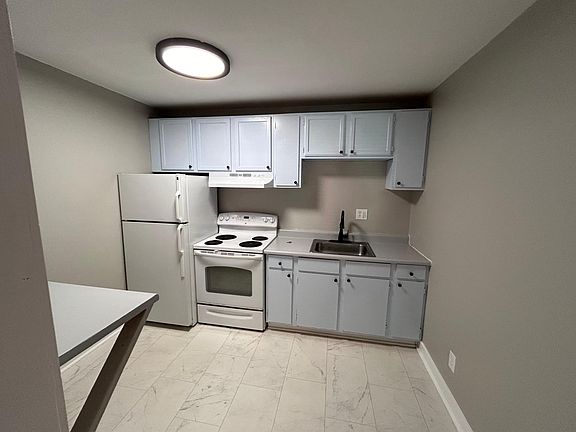 5th image of 2433 Clough Ave #10