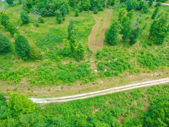 24 Green Meadow Ln, Mount Vernon, KY 40456