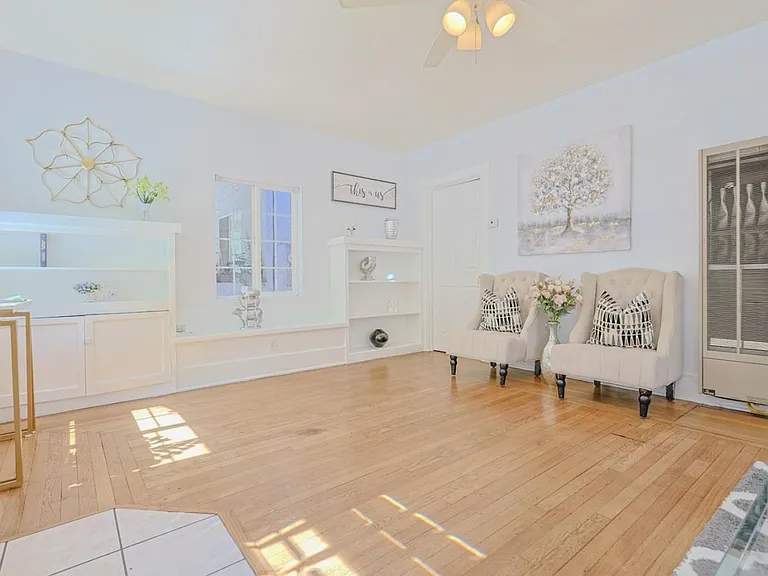 421 Elizabeth St — Photo 5