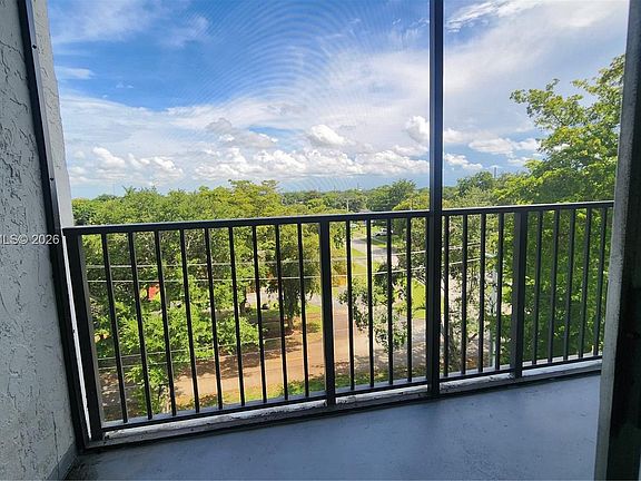 5th image of 7541 NW 16th St APT 1507