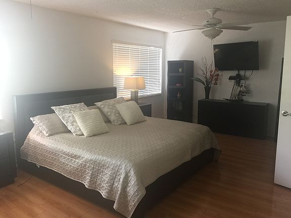 3rd image of 3406 Franklin Ave #3406