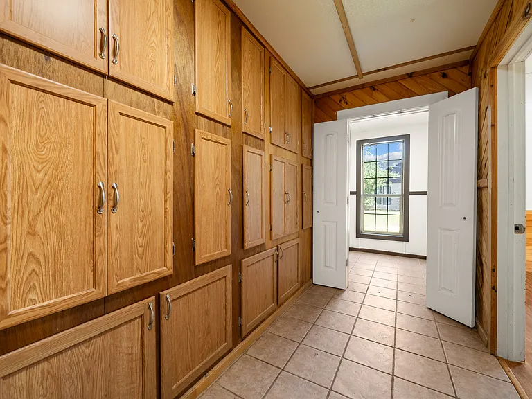 700 Harrel Ave — Photo 13