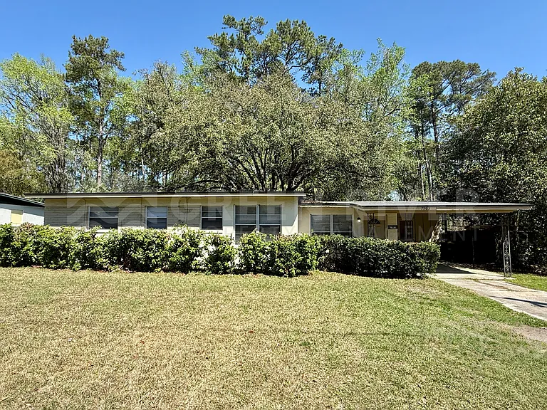 7963 Le Mans Dr — Photo 1