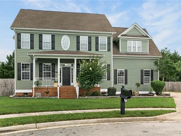 901 Hathaway Ct, Chesapeake, VA 23322