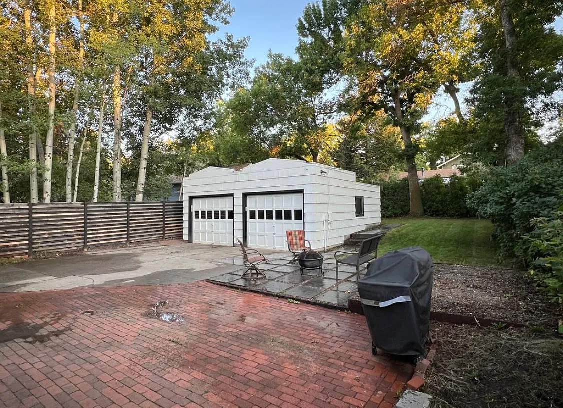 2 bed, 1100 sqft, $1,800 — Photo 1
