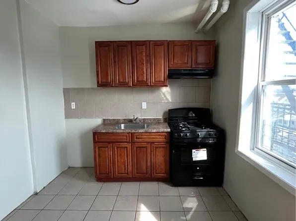 196 Roseville Ave, Newark, NJ