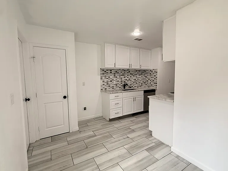 11501 Cotillion Dr — Photo 12