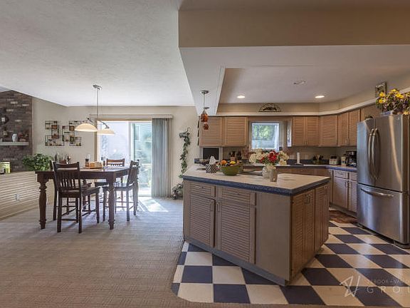 5th image of 2846 Shady Oaks Dr SW