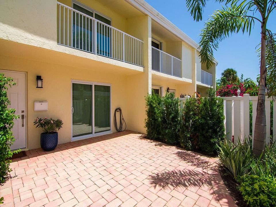 1st image of 4023 Silver Palm Dr