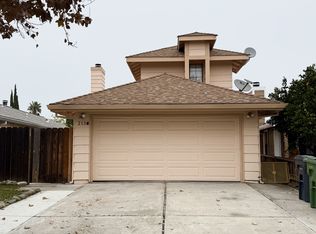 215 W Clover Rd, Tracy, CA 95376