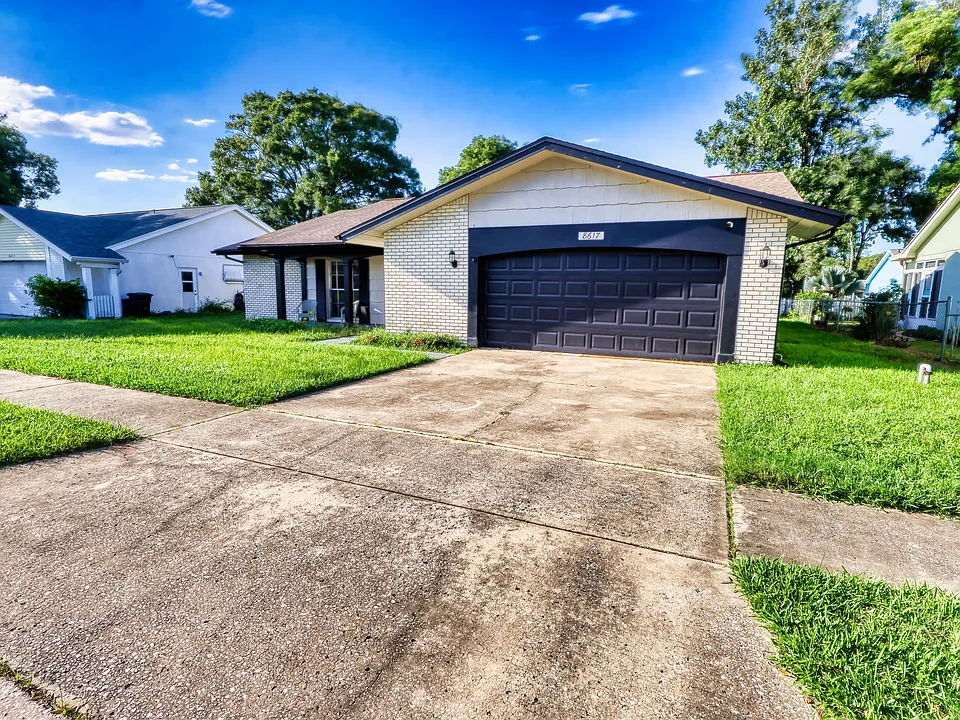 8617 Stonehedge Way